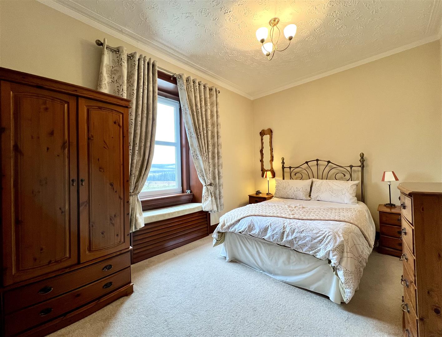 Lochgate Farm, Drumclog, Strathaven Residence Estate Agents